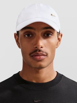 Nike - Dri-Fit Club Unstructured Metal Swoosh Cap