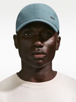 Nike - Dri-Fit Club Unstructured Metal Swoosh Cap