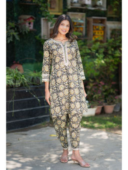 RANGREZA ETHNIC - Green Gota Patti Kurta with Dhoti Pant (Set of 2)