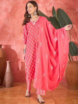 Vastramyaa - Women Peach V-Neck Embroidered Printed Kurta with Trousers & Dupatta (Set of 3)