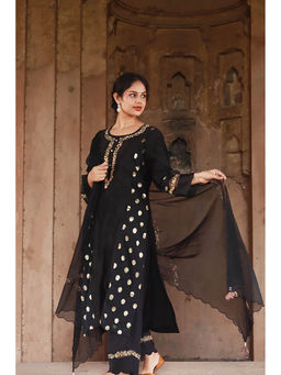 Saatvikei - Meenakshi - Black Kurta with Pant and Dupatta (Set of 3)
