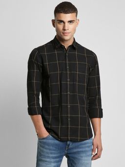 Peter England - Men Black Slim Fit Checks Full Sleeves Casual Shirt