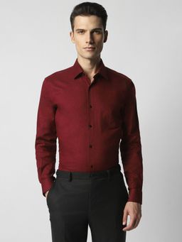 Van Heusen - Men Maroon Regular Fit Solid Full Sleeves Wedding Shirt