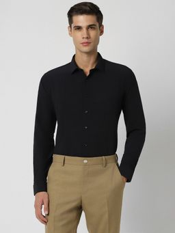 Van Heusen - Men Black Slim Fit Solid Full Sleeves Formal Shirt