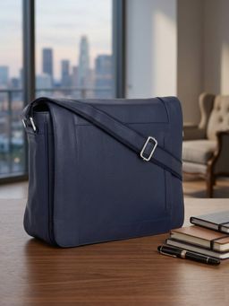 WILDHORN - Men Navy Blue Leather Messenger Bag (One Size)