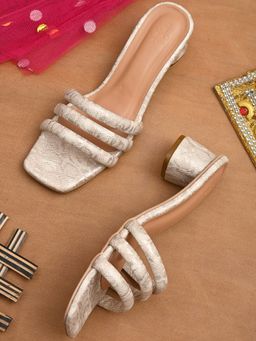 Hydes N Hues - Beige Solid/plain Sandals For Women