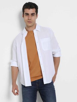 American Eagle - Men White Solid Full Sleeves Shirt