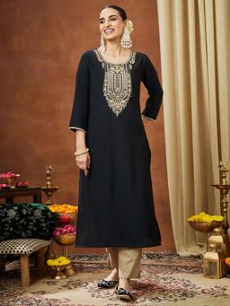 Janasya - Women Black Silk Blend Kurta