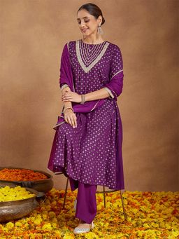 Janasya - Women Purple Rayon Kurta and Pyjama with Dupatta