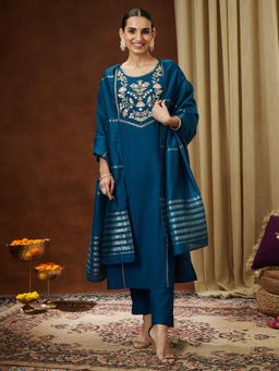 Janasya - Women Teal Chanderi Kurta and Pyjama with Dupatta