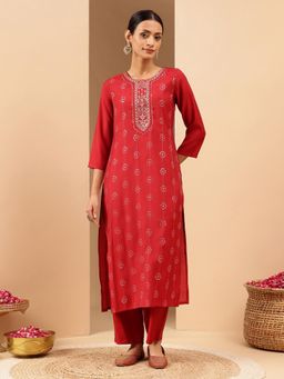 Janasya - Women Red Chanderi Kurta and Pyjama