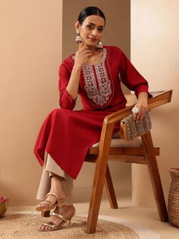 Janasya - Women Maroon Chanderi Kurta