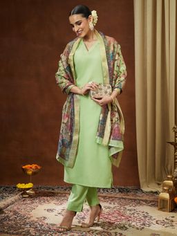 Janasya - Women Green Cotton Blend Kurta and Pyjama with Dupatta
