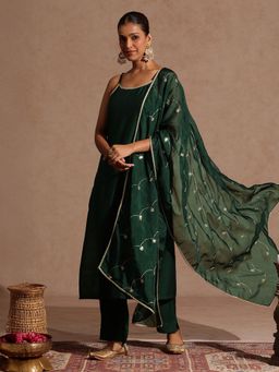 Janasya - Women Green Silk Blend Kurta and Pyjama with Dupatta