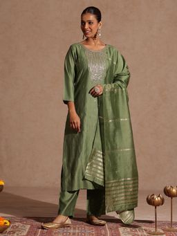 Janasya - Women Green Silk Blend Kurta and Pyjama with Dupatta