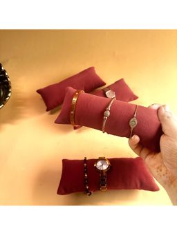 La Trove - Premium Velvet Pillow for Bracelets Organizer (7 Inch Pillow) Darkpink