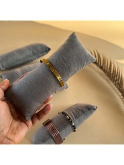 The Big Trove - Premium Velvet Pillow for Bracelets Organizer (7 Inch Pillow), Grey