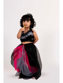 Elaisha - Girls Sleeveless Embroidered Choli with Lehenga & Dupatta (Set of 3)