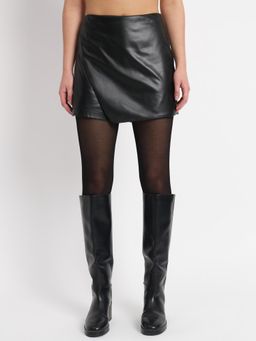 ZASTRAA - Black Tulip Hem Skorts