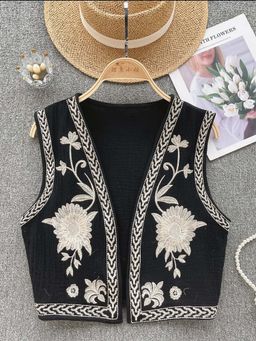 MISS MOSA BY AKANKSHA - Sarai Statement Vest Top Black