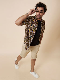 Globus - Men Beige Slim Fit Mid-Rise Cotton Chino Shorts