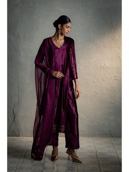 Charkhee - Velvet Pink Kurta With Pant And Dupatta