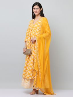 SAVI - Yellow Block Printed Layered Kurta with Tiered Inner & Dupatta (Set of 3)