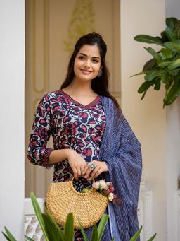 Vaamsi - Women Grey Rayon Blend Floral Straight Kurta and Pant with Dupatta (Set of 3)