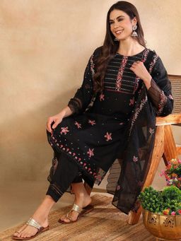 Vaamsi - Women Black Silk Blend Embroidered Straight Kurta Pant & Dupatta (Set of 3)