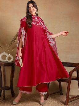 Vaamsi - Women Magenta Embroidered Kurta with Pant and Dupatta (Set of 3)