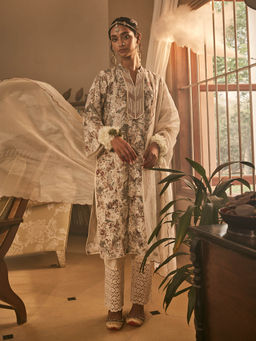 Heeposh - Printed Kurta and Pants with Dupatta (Set of 3)