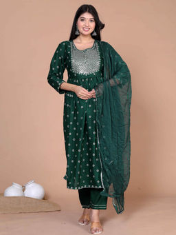Miravan - Womens Green Embroidery Nayra Cut Kurta and Pants with Dupatta (Set of 3)