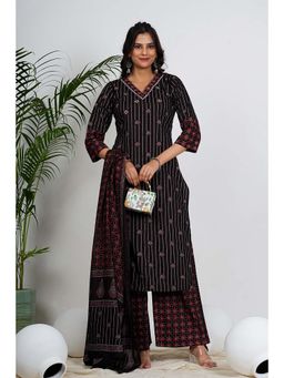 Vbuyz - Black V-Neck Floral Kurta with Palazzo and Dupatta (Set of 3)