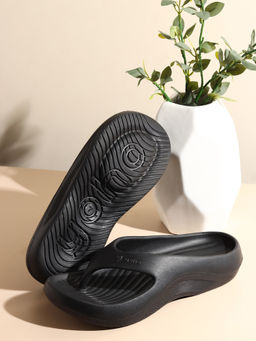 Yoho - Women Black Pilo Lightweight Flipflops