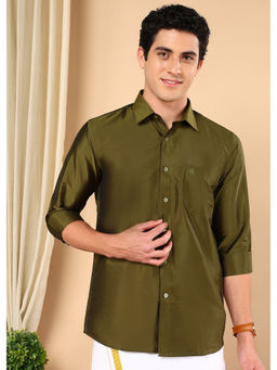 TATTVA - Men Army Green Solid Opaque Shirt