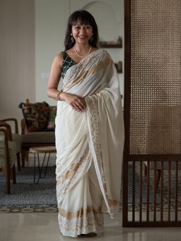 Suta - White Floral Cotton Blend Saree without Blouse