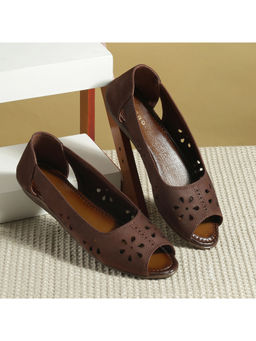 Metro - Women Brown Sandals