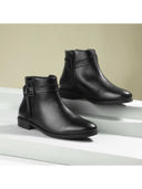 Black color option, Sold out, Currently selected