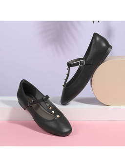 Mochi - Women Black Casual Ballerina