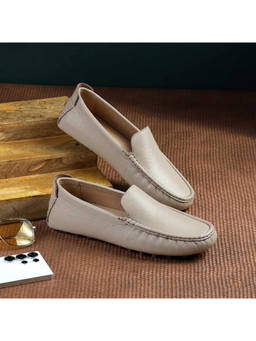 Metro - Women Beige Casual - Loafers