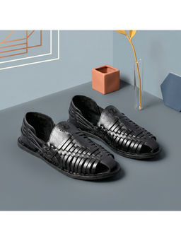 Mochi - Women Black Casual Sandals
