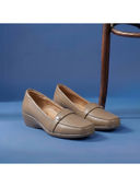 Beige color option, Sold out, Currently selected