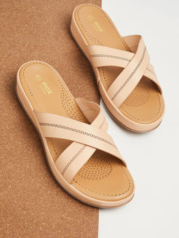 max - Women Textured Sandals Beige