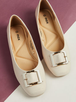 max - Women Embellished Ballerinas Nude