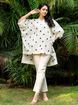 HOUSE OF JAMOTI - Clover Clubs Cotton Kaftan with Pant and Bustier (Set of 3)