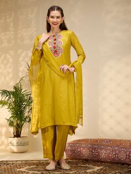 FASHOR - Embellished A-Line Kurta With Pant & Dupatta