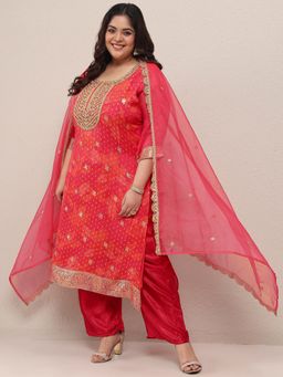 Extra love by Libas - Plus Size Pink Floral Printed & Embellished Kurta With Pant & Dupatta