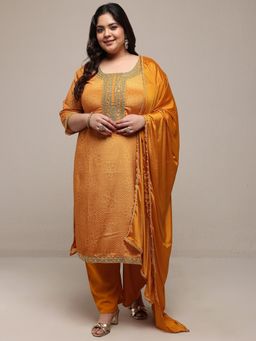 Extra love by Libas - Plus Size Mustard Bandhani Zari Embellished Kurta With Pant & Dupatta