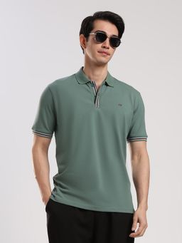MR BUTTON - Men Green Solid Polo T-shirt
