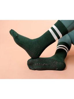 Mint & Oak - Full Length Pilates & Yoga Grip Socks Non Slip Breathable Socks for Women-White